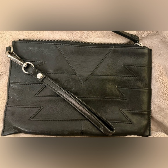 Small black leather wristlet - Picture 2 of 2